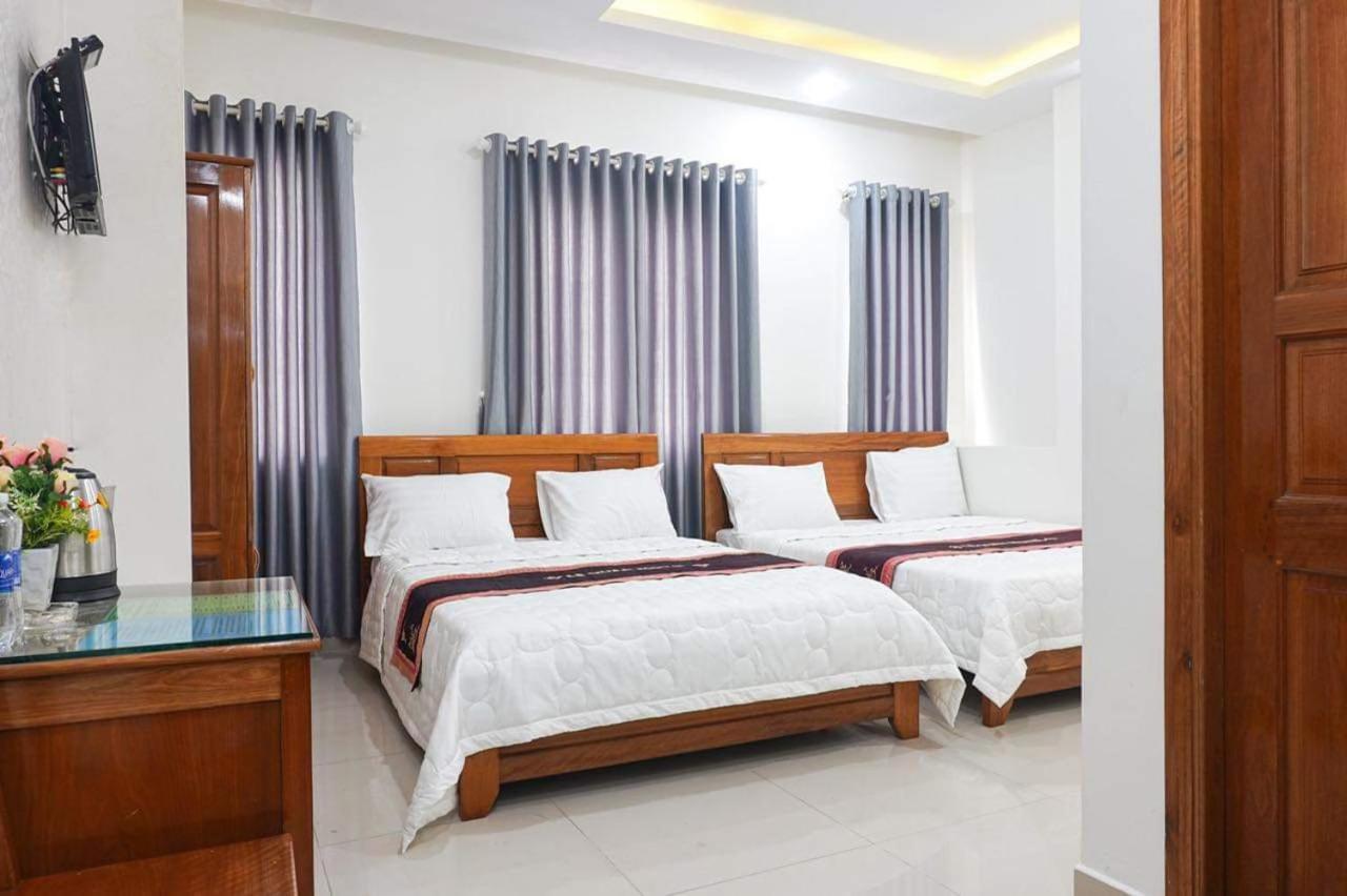 Le Quan Hotel Da Nang Exterior photo